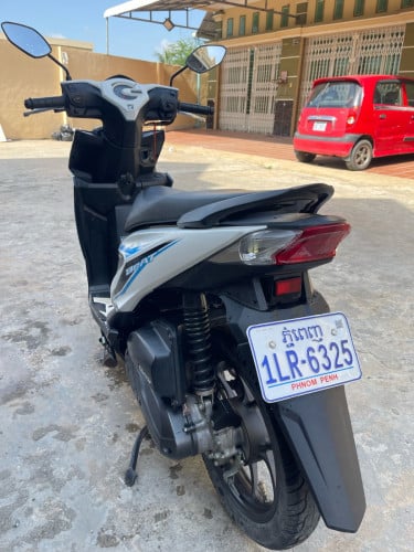 លក់ម៉ូតូ Honda Beat 025 មានកាតគ្រីត្រឹមត្រូវ