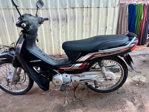 លក់Honda dream 013