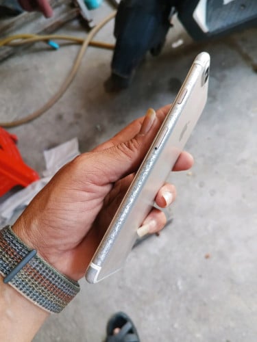 លក់iphone 7 plus ខូចអេក្រង់ម៉ាស៊ីននៅដំណើរការអត់មានជាប់ icloud ទេ