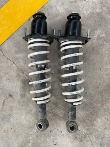 លក់ បូម KYB zin Japan ជាមួយ រុសឺ្ស TRD sportivo