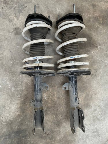 លក់ បូម KYB zin Japan ជាមួយ រុសឺ្ស TRD sportivo