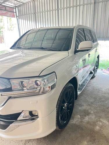 ឡានលក់Land cruiser 2009 upgrade to 2021 full option ឡាន​ស្អាតអត់ប៉ះបុក ឯកសារគ្រប់ តំលៃចរចា0966074444