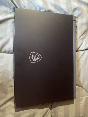 លក់ laptop MSI Ram32G core i7 ជំនាន់12th 750 តម្លៃអាចចចារបាន