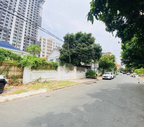 ដីសម្រាប់លក់:Lend for sell  ទីតាំង:សង្កាត់បឹងកក់1 ខណ្ឌទួលគោក