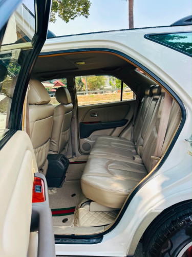 ឡានលក់មួយគ្រឿងLexus RX300សេរីឆ្នាំ2001ប៉ុង1Half Fullឡានសុំណុំតំលៃ13900$ចរចារសំរាប់បងប្អូនរកឡានស្អាត