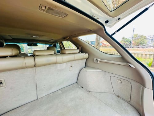 ឡានលក់មួយគ្រឿងLexus RX300សេរីឆ្នាំ2001ប៉ុង1Half Fullឡានសុំណុំតំលៃ13900$ចរចារសំរាប់បងប្អូនរកឡានស្អាត