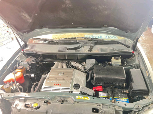 ឡានលក់Lexus RX300 year 2001ប៉ុង1ឡានស្អាតតំលៃ10500$ចរចា0966074444