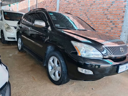 ឡានលក់Lexus Rx330ឆ្នាំ2004 ពាក់កណ្តាលហ្វូលប៉ុង1 ឡានស្អាតតំលៃ16300$ចរចា0966074444