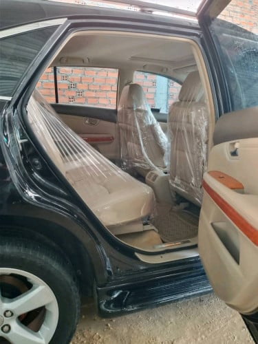ឡានលក់Lexus Rx330ឆ្នាំ2004 ពាក់កណ្តាលហ្វូលប៉ុង1 ឡានស្អាតតំលៃ16300$ចរចា0966074444