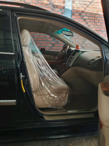 ឡានលក់Lexus Rx330ឆ្នាំ2004 ពាក់កណ្តាលហ្វូលប៉ុង1 ឡានស្អាតតំលៃ16300$ចរចា0966074444