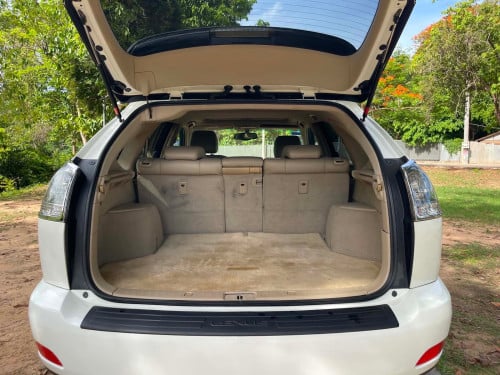 ចង់លក់Lexus RX330សេរីឆ្នាំ2004ប៉ុង1half full Optionតំលៃ20900$ចរចារ