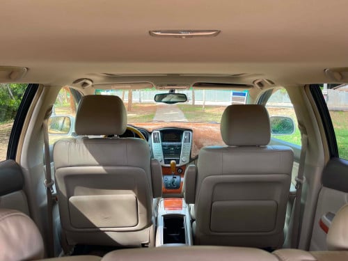ចង់លក់Lexus RX330សេរីឆ្នាំ2004ប៉ុង1half full Optionតំលៃ20900$ចរចារ