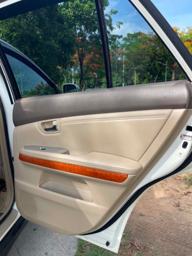 ចង់លក់Lexus RX330សេរីឆ្នាំ2004ប៉ុង1half full Optionតំលៃ20900$ចរចារ