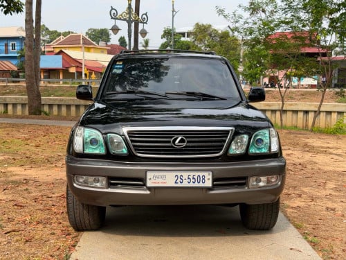 ឡានលក់សេរីLexusLX470ឆ្នាំផលិត2002Fullសាំងនឹងហ្គាស់ស្រេចឡានសុំណុំតំលៃ12900$ចរចារខ្លះធានាខ្ចីរៀបចំស្រេ