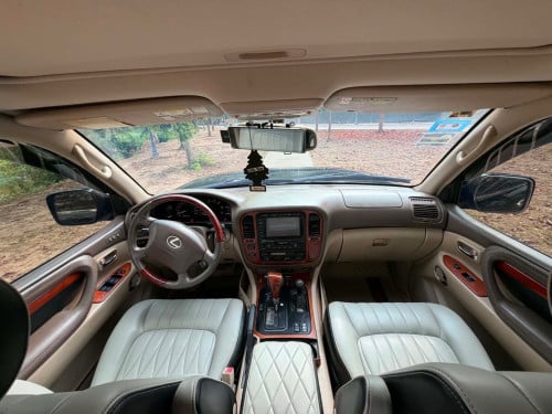 ឡានលក់សេរីLexusLX470ឆ្នាំផលិត2002Fullសាំងនឹងហ្គាស់ស្រេចឡានសុំណុំតំលៃ12900$ចរចារខ្លះធានាខ្ចីរៀបចំស្រេ