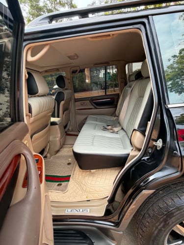 ឡានលក់សេរីLexusLX470ឆ្នាំផលិត2002Fullសាំងនឹងហ្គាស់ស្រេចឡានសុំណុំតំលៃ12900$ចរចារខ្លះធានាខ្ចីរៀបចំស្រេ