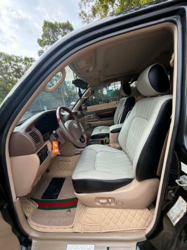ឡានលក់សេរីLexusLX470ឆ្នាំផលិត2002Fullសាំងនឹងហ្គាស់ស្រេចឡានសុំណុំតំលៃ12900$ចរចារខ្លះធានាខ្ចីរៀបចំស្រេ