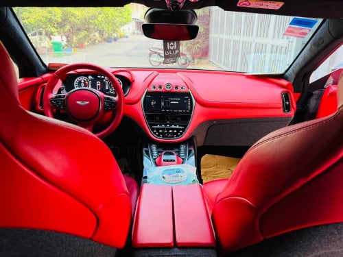 ​ឡានម្ខាស់ផ្ទាល់ Matte black, Special car