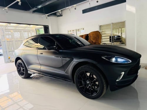​ឡានម្ខាស់ផ្ទាល់ Matte black, Special car