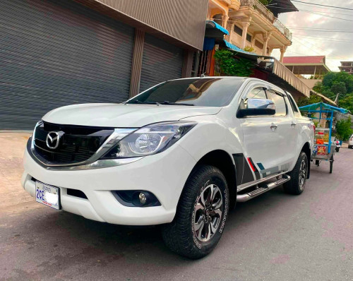 ឡានMazdaBT50ឆាំ្ន2018