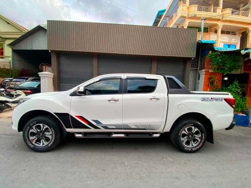 ឡានMazdaBT50ឆាំ្ន2018