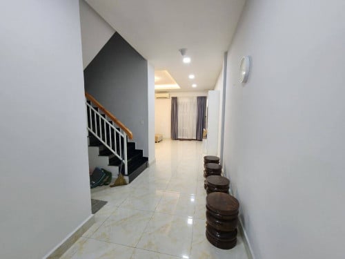 ផ្ទះអាជីវកម្ម ជួលបេីកលក់onlline ស្នាក់នៅ