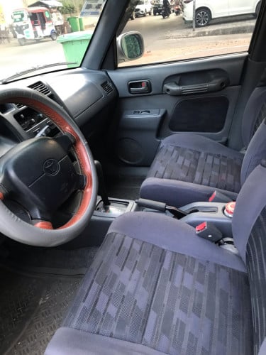 ឡានលក់ RAV4 L ឆ្នាំ97 ពណ៌ទឹកប្រាក់