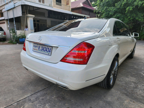 លក់​ S300 ឆ្នាំ012 VIP ទ្វាបុឺត៥  ម្ចាស់ទី១ មានរំលោះសុទ្ធរឺវ៉ៃដូរបានគ្រប់សារីគ្រប់ខេត្ត