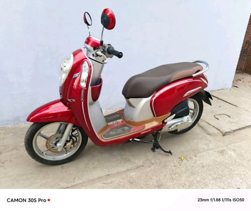 ម៉ូតូScoopyi014លក់800$មានពន្ធ