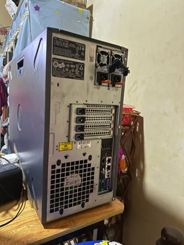 លក់ Server Dell PowerEdge T330