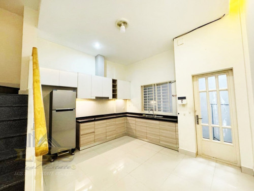 ផ្ទះ​អាជីវកម្ម ​សម្រាប់ជួល |Shop House​ For Rent. 📍ទីតាំងបុរី​ប៉េង​ហួត​បឹង​ស្នោ ផ្លូវជាតិលេខ១​.