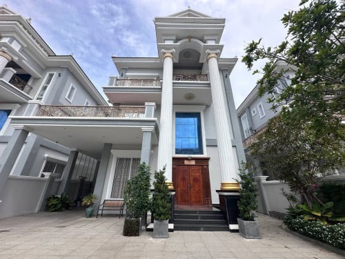 独栋别墅出租/Single Villa For Sale / Near Aeon 2