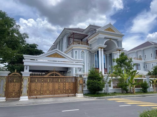 独栋别墅出租/Single Villa For Sale / Near Aeon 2 / Fully Furniture