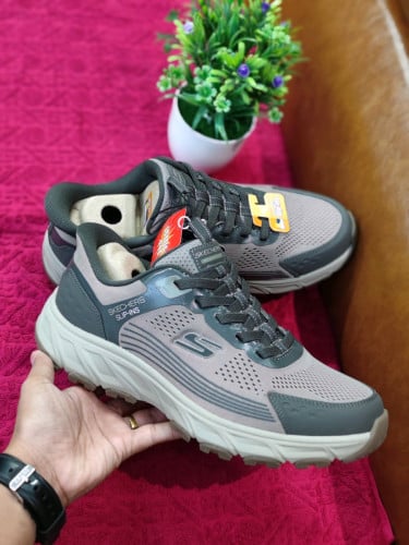 ស្បែកជើង Skechers Original
