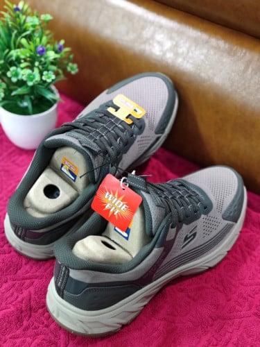 ស្បែកជើង Skechers Original