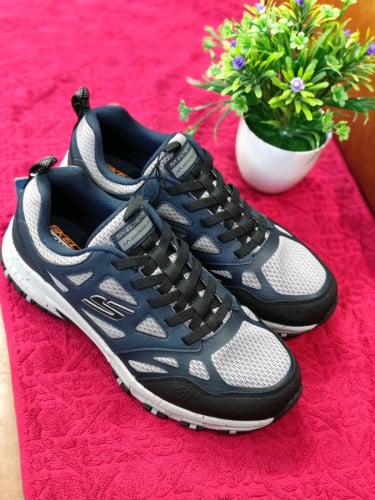 ស្បែកជើង Skechers Original