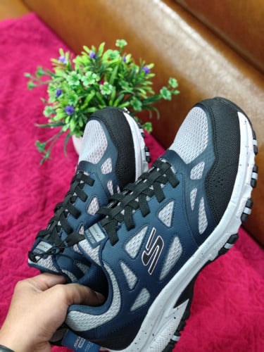 ស្បែកជើង Skechers Original