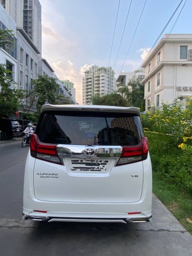 ថ្មីខ្លាំង​ Toyota Alphard 2016 V6 Full Option VIP seat ( ស្លាកលេខ)