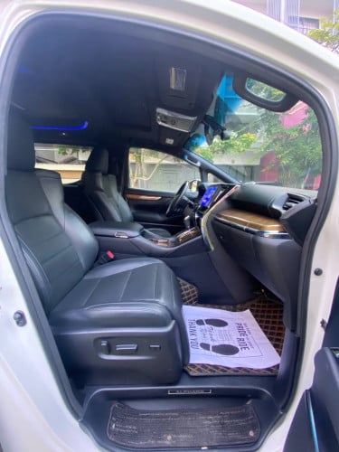 ថ្មីខ្លាំង​ Toyota Alphard 2016 V6 Full Option VIP seat ( ស្លាកលេខ)
