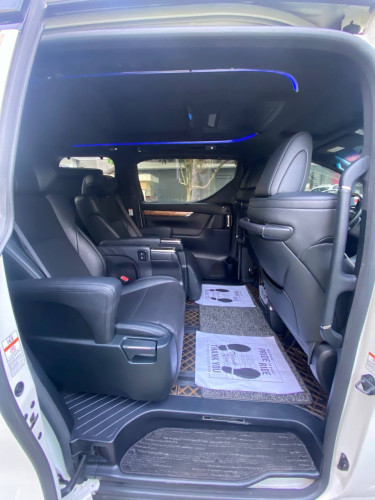 ថ្មីខ្លាំង​ Toyota Alphard 2016 V6 Full Option VIP seat ( ស្លាកលេខ)