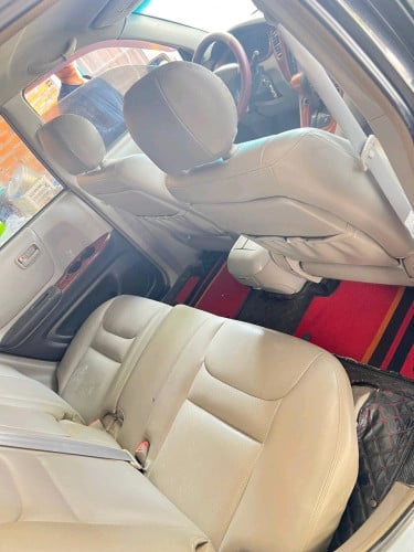 ឡានលក់Toyota Highlander 2002ប៉ុង1ធានាឡានស្អាតតំលៃ13500$ចរចា0966074444