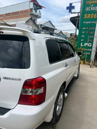 ឡានលក់Toyota Highlander 2003ប៉ុង2 Limited full option ឡាន​ស្អាតតំលៃ14500$ចរចា0966074444
