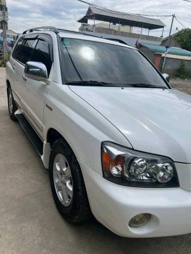 ឡានលក់Toyota Highlander 2003ប៉ុង2 Limited full option ឡាន​ស្អាតតំលៃ14500$ចរចា0966074444