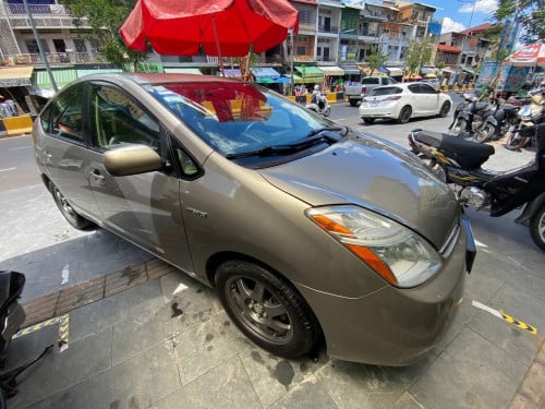 ឡានលក់ Toyota prius 2007 Touring នៅល្អប្រើ