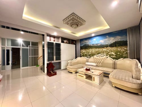 !!វីឡាភ្លោះ​ ម្ចាស់ផ្ទះចង់លក់បន្ទាន់! || Twin Villa on sale
