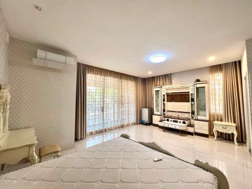 !!វីឡាភ្លោះ​ ម្ចាស់ផ្ទះចង់លក់បន្ទាន់! || Twin Villa on sale
