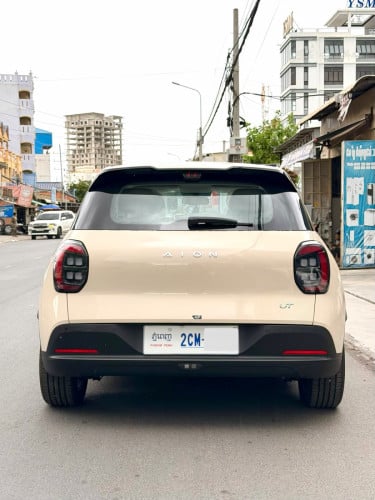 🌟 រថយន្តស្លាកលេខ នៅថ្មី99.99% ធានាថានៅថ្មីណាស់ ឱកាសល្អសម្រាប់បងប្អូន  🚘2025 AION UT 420km ENGLISH