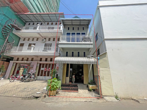 🏘 ផ្ទះល្វែង (ខាង) នៅជិតផ្លូវ217 ត្រូវការលក់បន្ទាន់ខ្លាំង ​ (កូដ: A05-069654)
