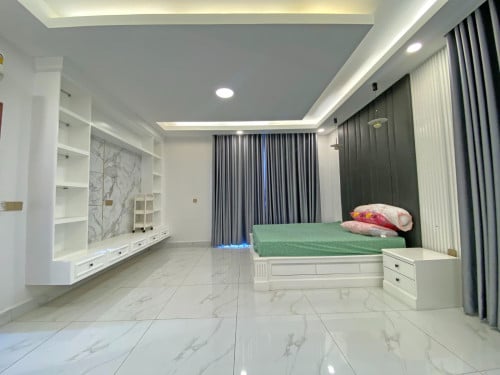 🏘 វីឡាទោល ​កែង (Single Villa) ក្នុងបុរី ឡុងនី3 ត្រូវការលក់បន្ទាន់ខ្លាំង ​(កូដ៖ A06-085994)