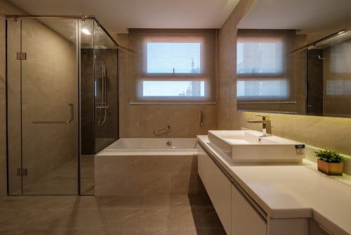 🏡 Luxury 3 Bedroom Apartment for Rent in BKK1 | 138sqm | Pool, Gym & Sauna | $2,900/Month